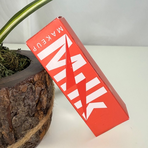 Milk Makeup, Electric Glossy Lip Plumper, Wired - Picture 7 of 9